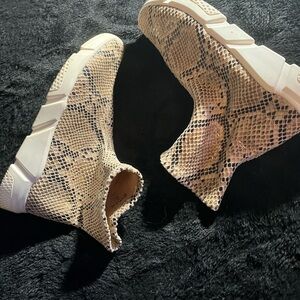 Fashion Nova Beige Snake Print Sneakers